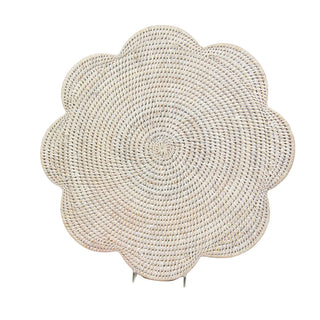 Rattan Scallop Round Placemat in Cream - 1 Placemat